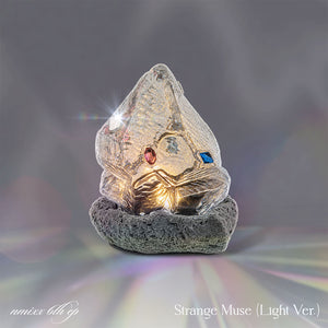 [PRE-ORDER] NMIXX (엔믹스) - 6th EP [STRANGE MUSE] (LIGHT Ver. + EXCLUSIVE PHOTOCARD)
