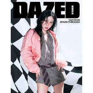 DAZED & CONFUSED (데이즈드 앤 컨퓨즈드) - SUMMER EDITION 2026 [COVER: TAEYEON] - EVE PINK K-POP
