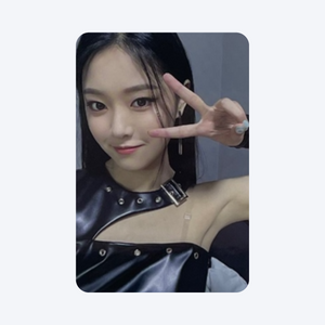 LOONA (이달의 소녀) - [&] OFFICIAL PHOTOCARD - EVE PINK K-POP