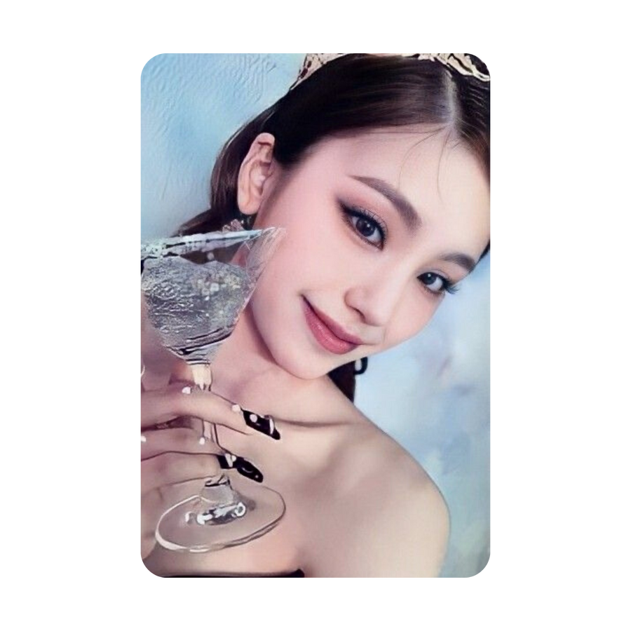 ITZY (있지) ALBUM - [CHECKMATE] (STANDARD EDITION : OPENED ALBUM) (E PHOTOCARD VER)
