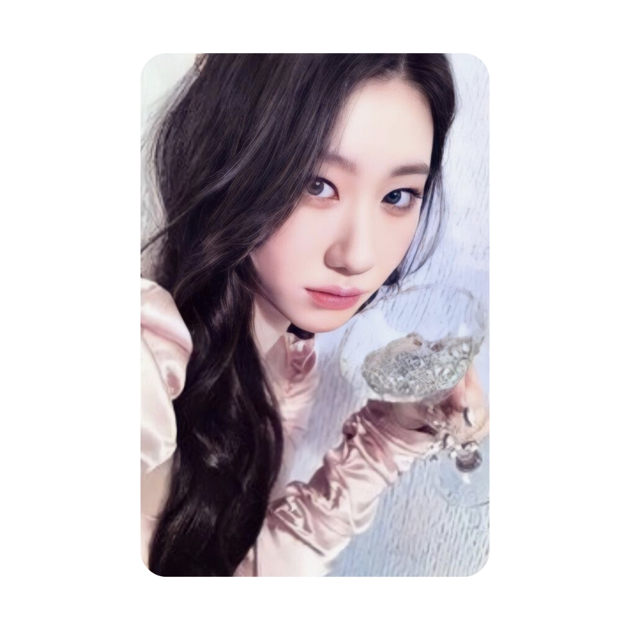ITZY (있지) ALBUM - [CHECKMATE] (STANDARD EDITION : OPENED ALBUM) (E PHOTOCARD VER)