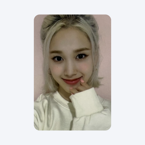 STAYC (스테이씨) - [STEREOTYPE] : (OFFICIAL PHOTOCARD / VER 3)