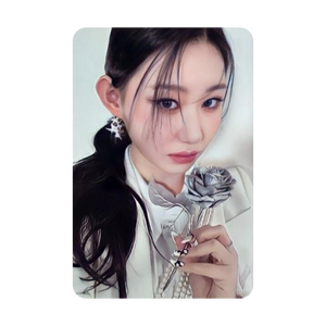 ITZY (있지) ALBUM - [CHECKMATE] (STANDARD EDITION : OPENED ALBUM) (C PHOTOCARD VER)