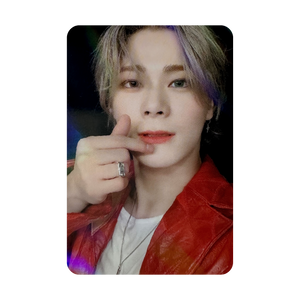 ASTRO (아스트로) - [ALL YOURS] : (OFFICIAL HOLOGRAPHIC PHOTOCARD)