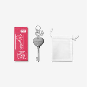 TWICE (트와이스) STRATEGY POP-UP In SEOUL MD - [Logo Keyring] (+ JYP POB)