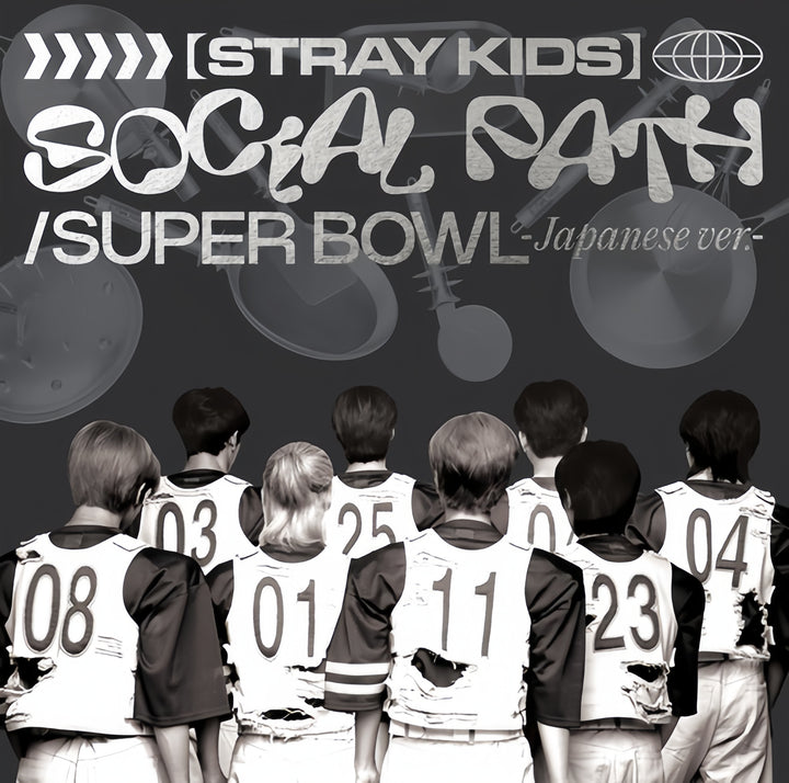 STRAY KIDS 1st EP in Japan - [SOCIAL PATH (FEAT. LiSA)/SUPER BOWL - JAPANESE VER.] (Regular Edition)