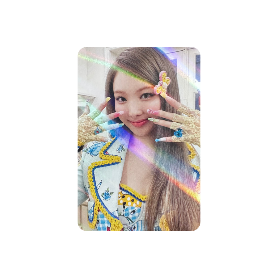 NAYEON (TWICE) - [IM NAYEON] : (OFFICIAL HOLOGRAM PHOTOCARD)