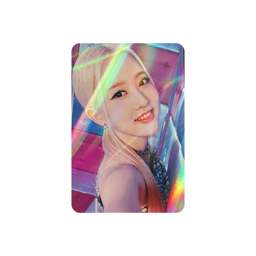 STAYC (스테이씨) - [YOUNG-LUV.COM] : (OFFICIAL HOLOGRAM PHOTOCARD)