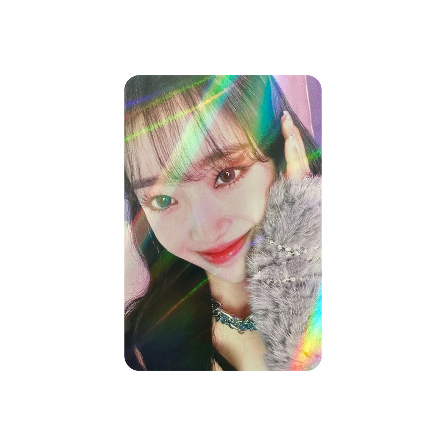 STAYC (스테이씨) - [YOUNG-LUV.COM] : (OFFICIAL HOLOGRAM PHOTOCARD)