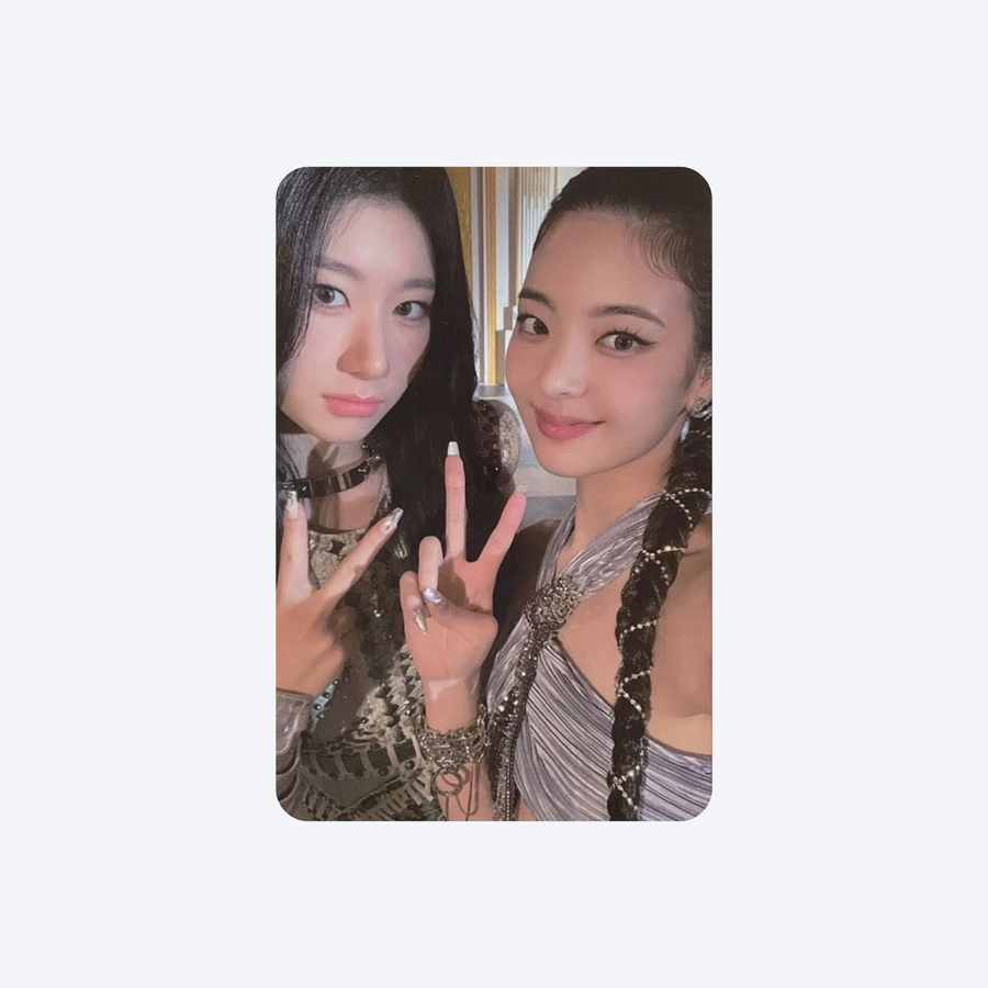 ITZY (있지) ALBUM - [CHECKMATE] (SPECIAL EDITION : OPENED ALBUM) (A PHOTOCARD VER)