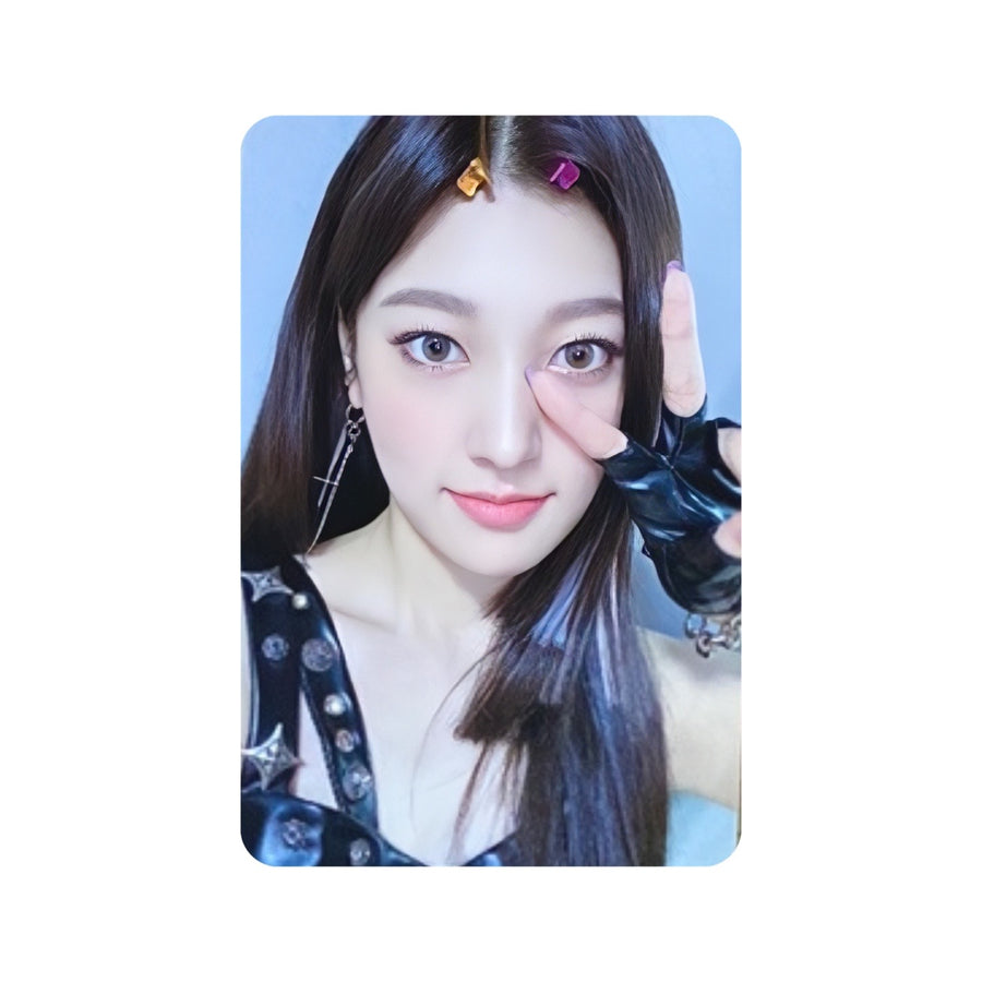 LOONA (이달의 소녀) 4TH MINI ALBUM - [& / C VER] (+ EXCLUSIVE PHOTOCARD / A VER)