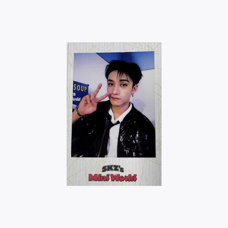 [STRAY KIDS] 2023 Season's Greetings [SKZ'S Mini World] 4 CUT Photo